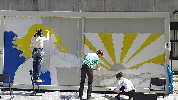 Container-2